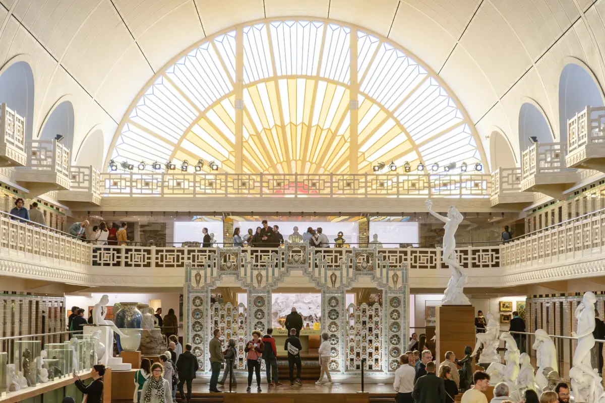 Le musée La Piscine à Roubaix, ancien bassin Art déco surmonté de sa verrière en éventail
